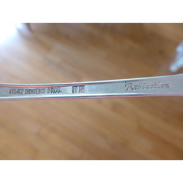1950s 1950s Mid Century Modern 1847 Rogers Reflection International Silver Plate Flatware Set 7 - 41 Piece For Sale - Image 5 of 5