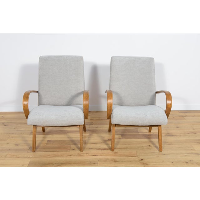 1960s Set of Model 53 Armchairs by Jaroslav Smidek for Ton, 1960s For Sale - Image 5 of 18