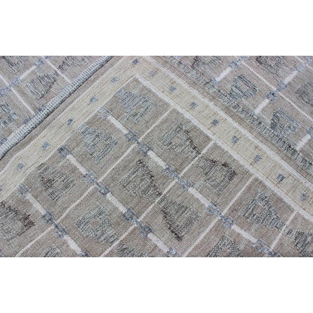 Geometric Scandinavian Flat-Weave Modern Rug by Keivan Woven Arts 10'3 X 13'9 For Sale In Atlanta - Image 6 of 6