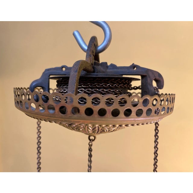 Bradley Hubbard 19thC Bradley & Hubbard Victorian Pull-Down Kerosene Library Lamp For Sale - Image 4 of 7