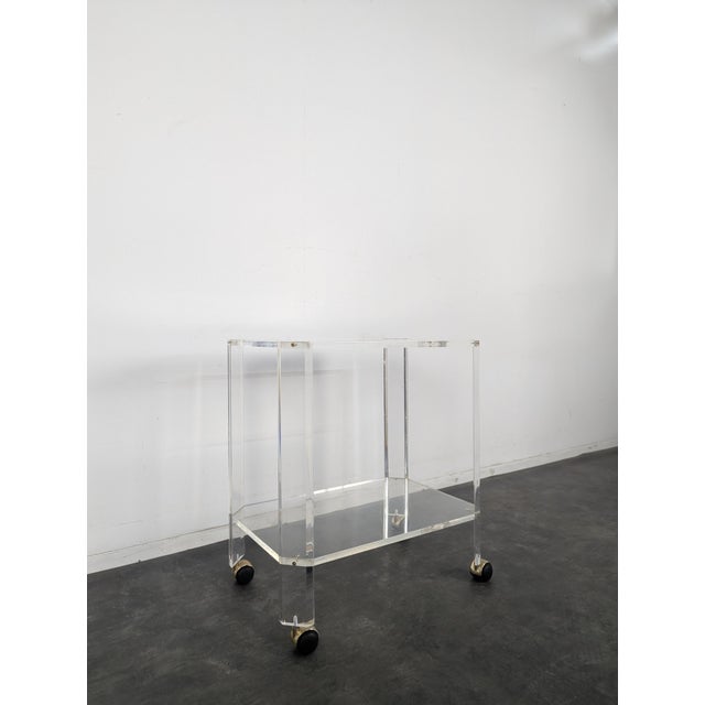 Acrylic Glass Rolling Cart by David Lange, in Very Good conditions.