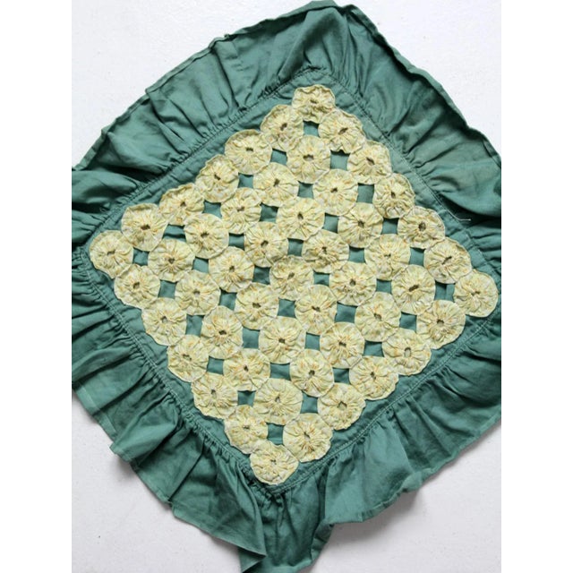 Early 20th Century Vintage Yo-Yo Quilt Pillow Cover For Sale - Image 5 of 10