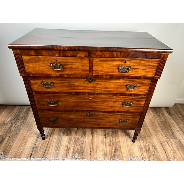 Early 19th Century Antique George III Sheraton Flame Mahogany Chest of Drawers C. Early 19th Century For Sale - Image 5 of 10
