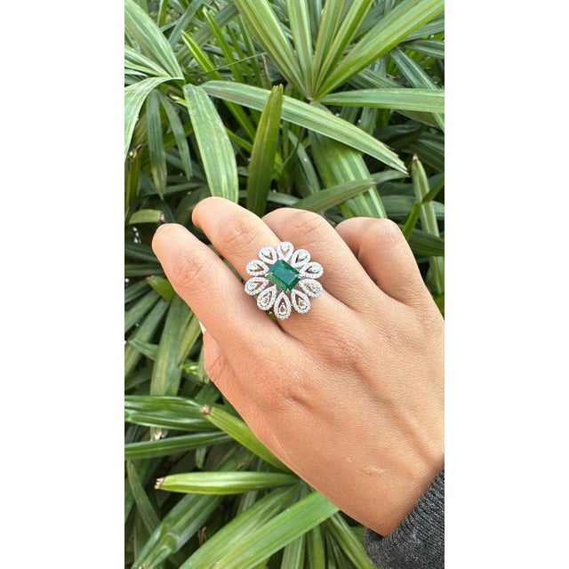 Modern Set in 18k Gold, 2.48 Carats, Natural Zambian Emerald & Rose Cut Diamonds Ring, Size 6.5 For Sale - Image 3 of 9