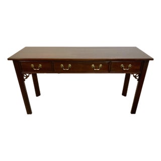 Late 20th Century Traditional Georgian Chippendale Style Ethan Allen Console Table For Sale