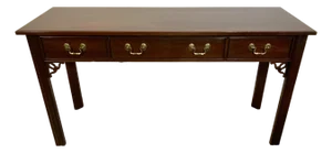 Late 20th Century Traditional Georgian Chippendale Style Ethan Allen Console Table