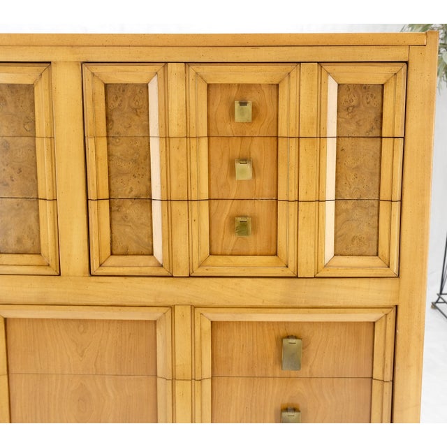 Tan Burl Wood Panel Brass Birch 7 Drawer Mid Century Modern High Boy Dresser For Sale - Image 8 of 12