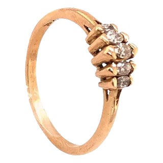 14 Karat Yellow Gold Diamond Ring With Five Stones 0.25 TDW, Size 9 For Sale