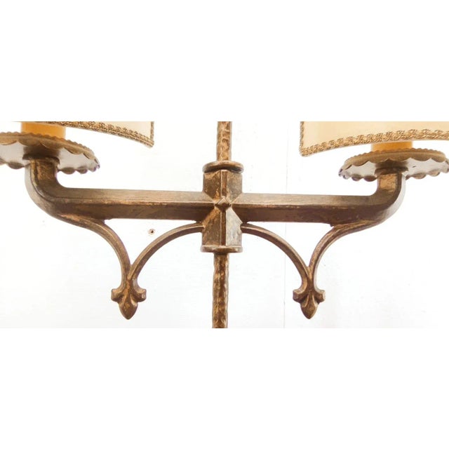 Medieval Table Lamp in Hammered Brass, in Flawless conditions. Designed 1980 to 1989 European Plug (up to 250V).The wiring...