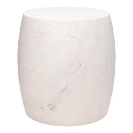 Example of Asian Modern Outdoor Side Tables