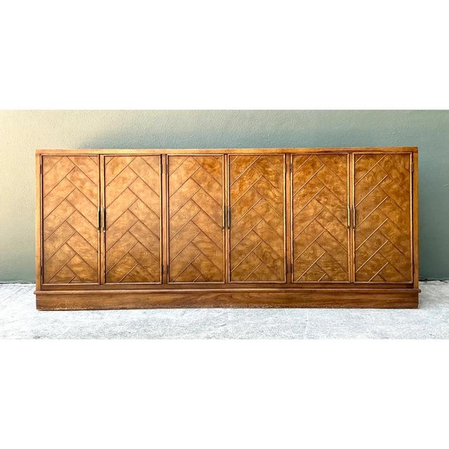 American of Martinsville Vintage American of Martinsville Chevron Wood Credenza For Sale - Image 4 of 13
