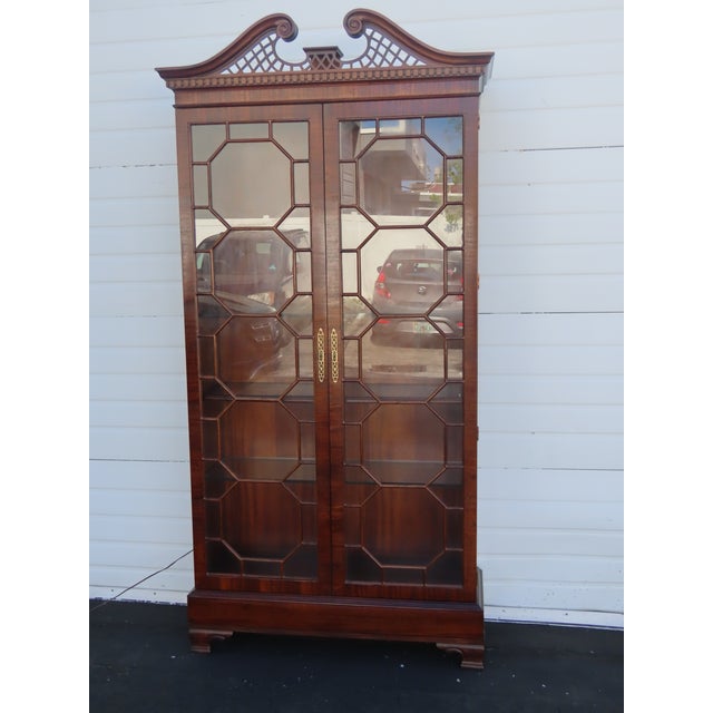 Henredon Chippendale Tall Large Flame Mahogany Display China Cabinet 6470 For Sale - Image 15 of 18