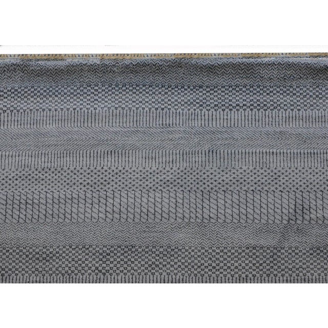 Early 21st Century Contemporary Rug For Sale In Chicago - Image 6 of 11