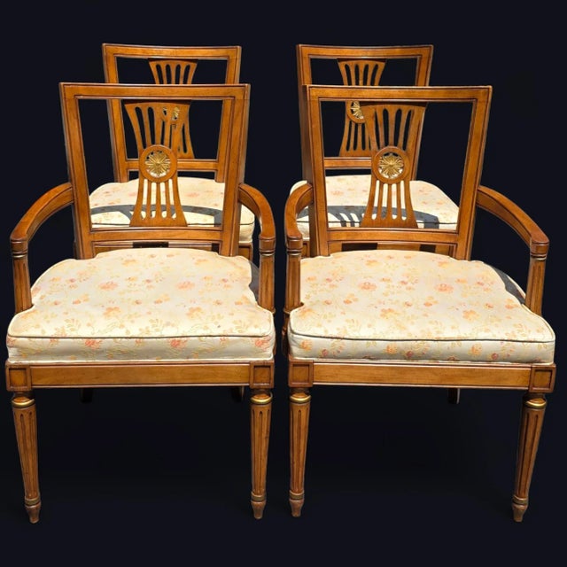 Wood Mid 20th Century Henredon Furniture Breakfast Table W/1 Leaf and 4 Chairs - Set of 5 For Sale - Image 7 of 16