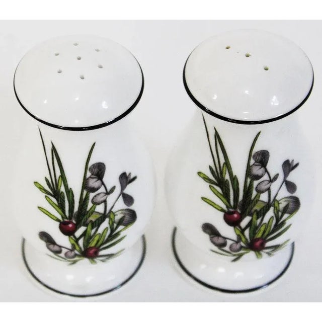 1980s Lenox China Etchings Collection Salt & Pepper Shakers For Sale - Image 5 of 5