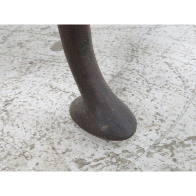 Robert T Hogg Chester County Pa Walnut Queen Anne Lowboy Dresser For Sale - Image 5 of 9