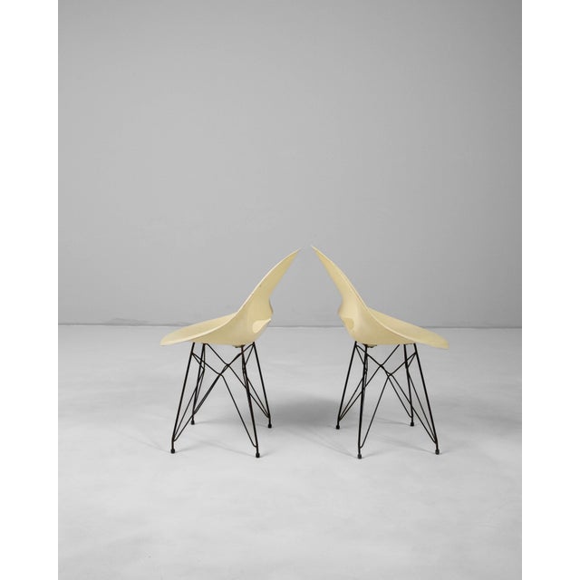 20th Century Czech Fiberglass Chairs By Miroslav Navratil For Vertex - A Pair For Sale - Image 18 of 18