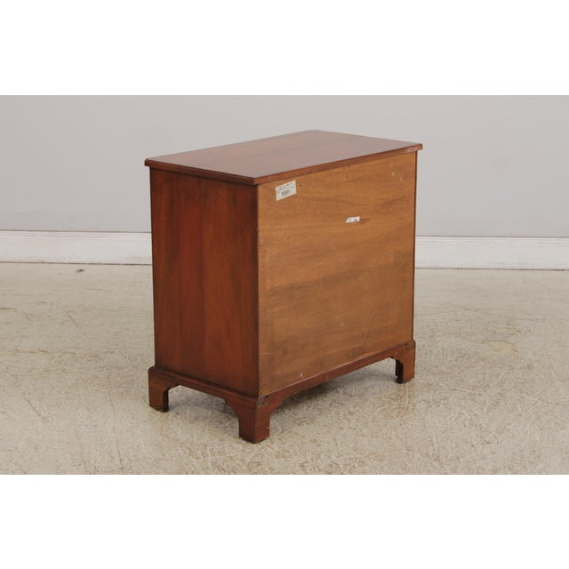 Stickley Mahogany Colonial Williamsburg Bachelor Chest For Sale - Image 15 of 18
