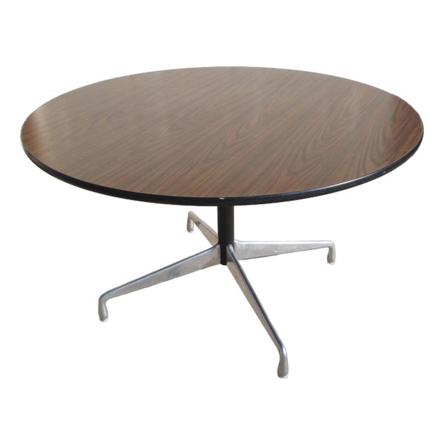 Herman Miller Aluminum Group Round Table 48 Inch For Sale