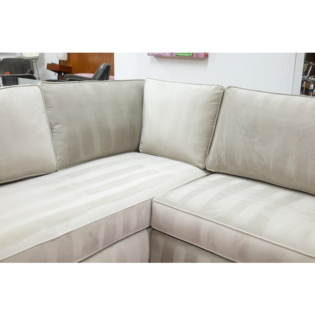A DreamSofa "Alton" 2pc sectional sofa. This is a lovely modern sofa with a simple, chic design. The sectional features 2...