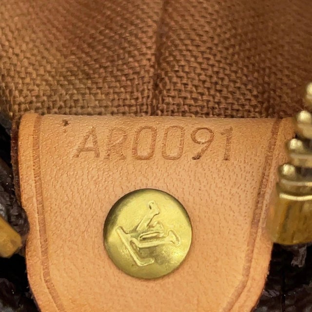 Louis Vuitton Cabas Mezzo Tote Shoulder Bag For Sale - Image 18 of 18