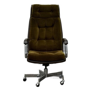 Vintage Mid-Century Modern Olive Velvet High Back Executive Office Chair For Sale
