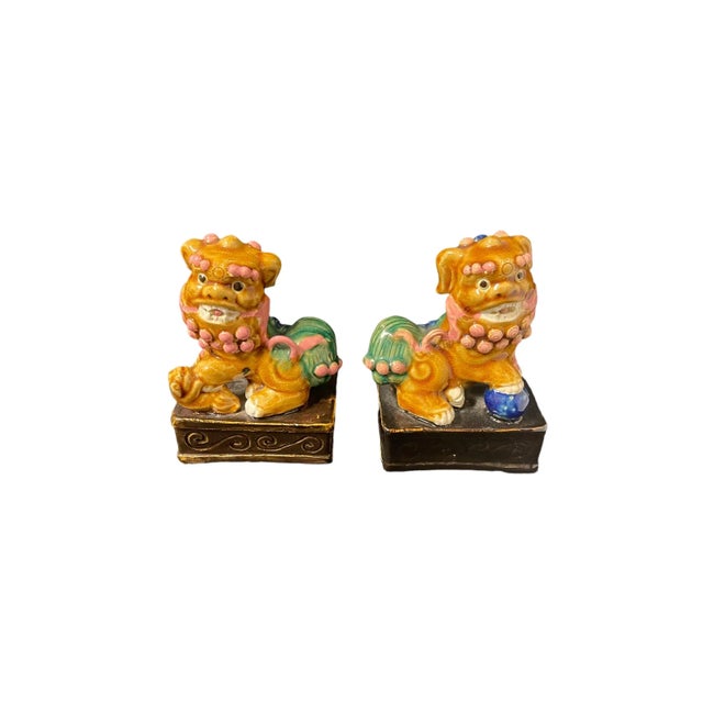 Vintage Pair of Ceramic Polychrome Foo Dogs For Sale In West Palm - Image 6 of 6