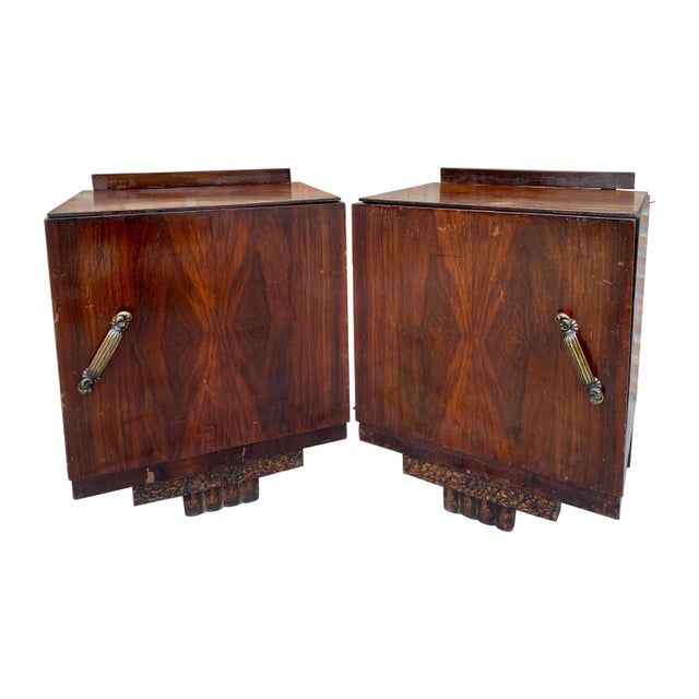 Beautiful pair of French Art Deco bedside tables from around the 1930s made of walnut root wood, to be used as bedside...