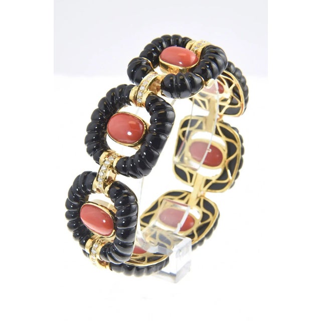 Onyx Dramatic Onyx Coral Diamond Gold Link Bracelet For Sale - Image 8 of 10