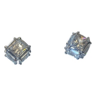 Cube Diamondness Stud For Sale