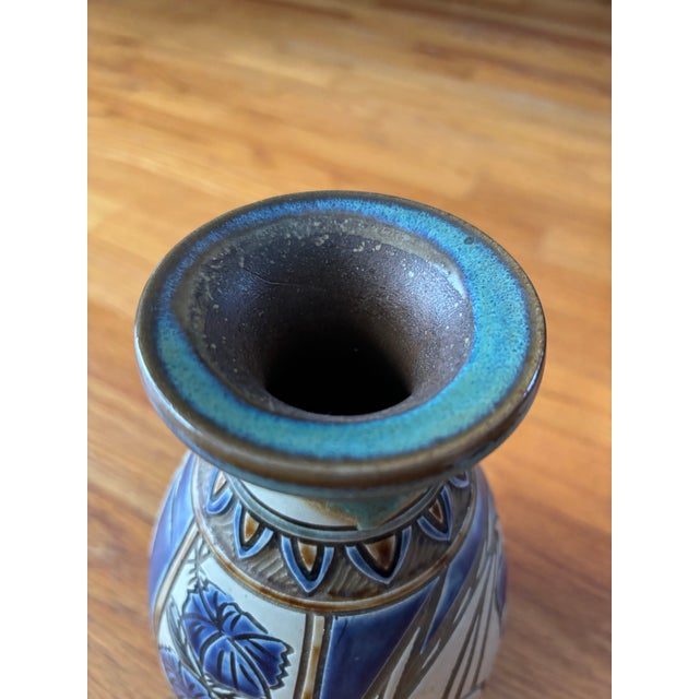 Mid 20th Century Okinawan Tsuboya Yachimun Fish Vase by Sumiko Miyagi For Sale In New York - Image 6 of 12