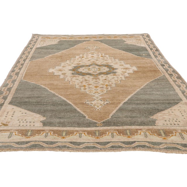 Contemporary Vintage Turkish Oushak Rug, 04'01 X 07'03 For Sale - Image 3 of 10