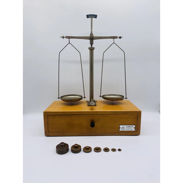 Accessories: Fine weights from 1 gram to 50 grams, functionality fully guaranteed This piece has an attribution mark, I am...