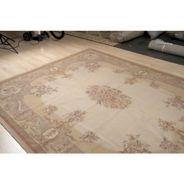 Beige 8x10 Vintage Aubusson Flat Weave Wool Rug, Beige Rose Bouquet For Sale - Image 8 of 14