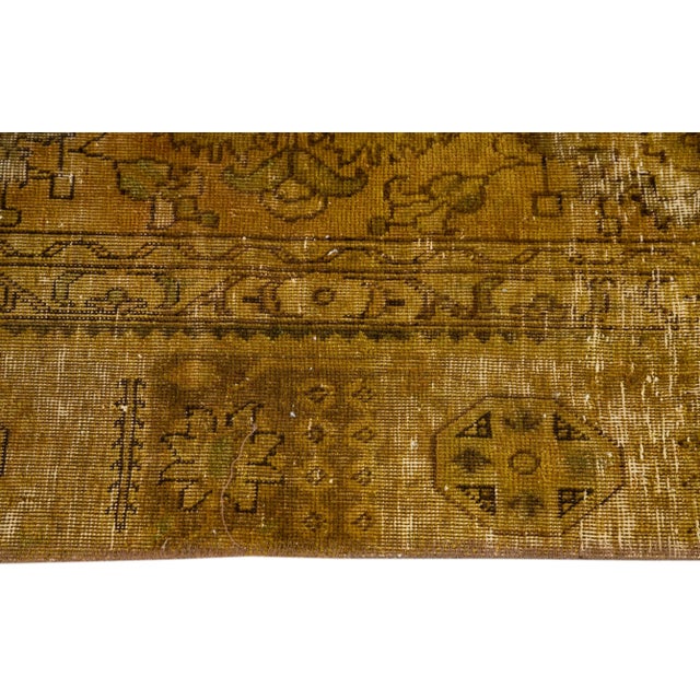 Goldenrod Goldenrod Vintage Distressed Handmade Medallion Wool Rug 6'6" X 9'10" For Sale - Image 8 of 10
