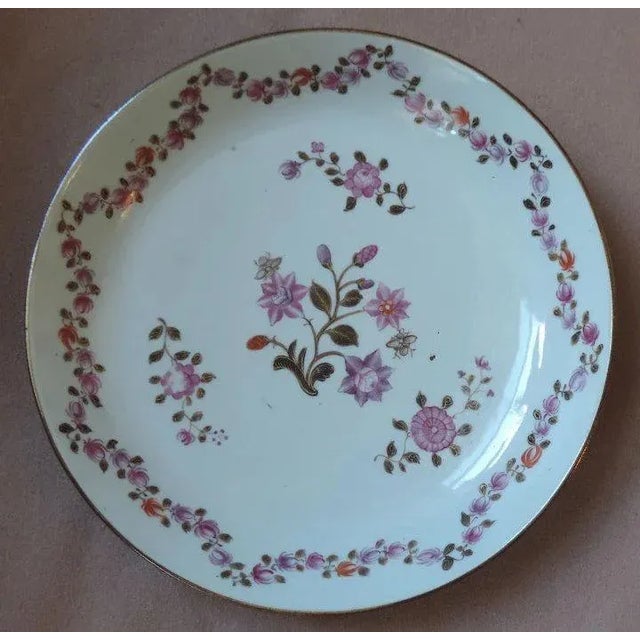 18th Century Chinese Export Porcelain Famille Rose Palette Low Bowl or Cake Plate For Sale In New York - Image 6 of 11