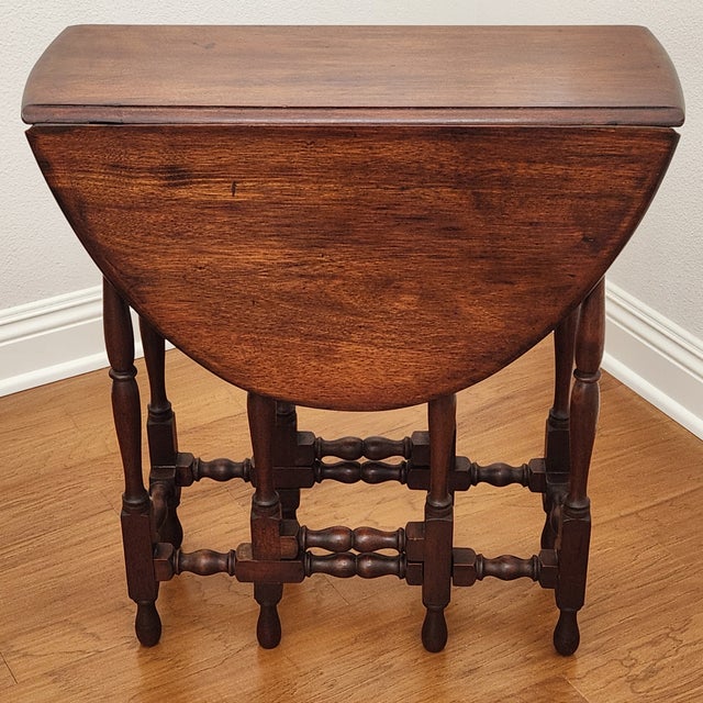Wood Solid Mahogany Antique Gateleg / Spiderleg Drop Leaf Table For Sale - Image 7 of 16