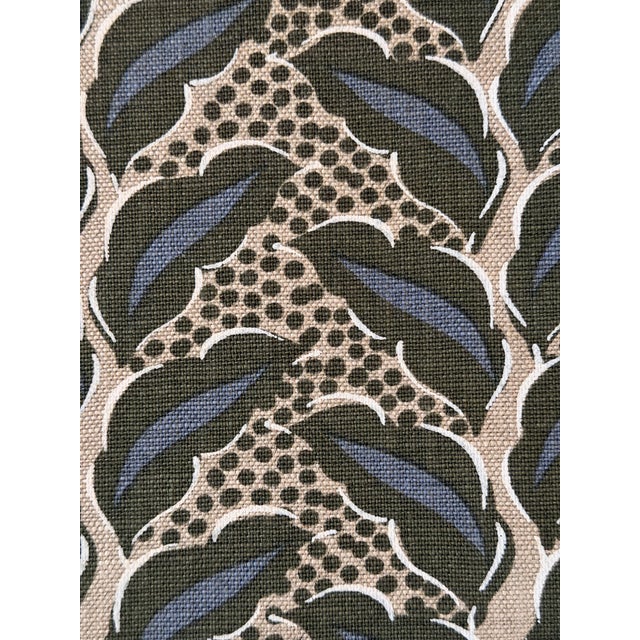 2020s Serena Dugan 3 Yards Cassis - Alligator Linen Fabric For Sale - Image 5 of 6