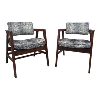 Vintage Walnut Gunlocke Chairs, a Pair For Sale