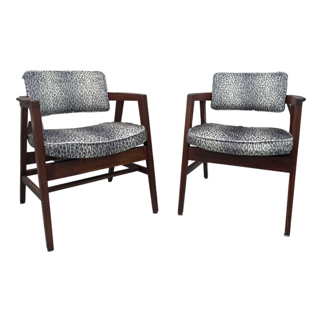 Vintage Walnut Gunlocke Chairs, a Pair For Sale