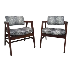 Vintage Walnut Gunlocke Chairs, a Pair