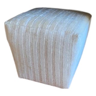 Ethan Allen Lewis Ottoman in Custom Gable Ivory Performance Fabric For Sale