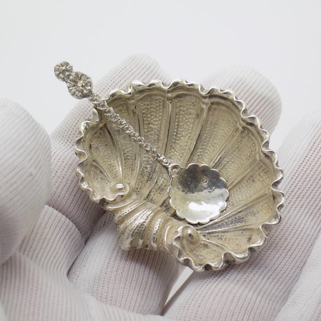 Vintage Italian Handmade Genuine Silver Shell Shaped Salt or Pepper Cellar, 1960s For Sale - Image 6 of 11