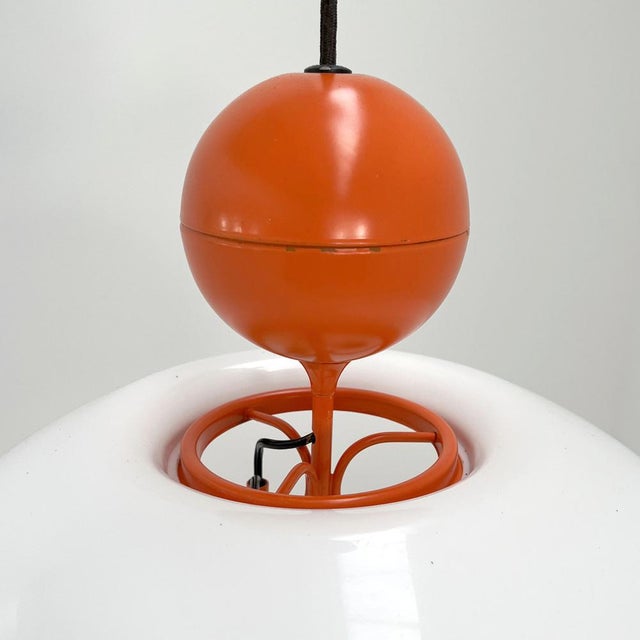 Orange Saliscendi Pendant Light attributed to Elio Martinelli for Martinelli Luce, 1970s For Sale - Image 6 of 7