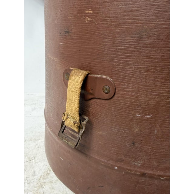 Antique Hat Box in Lined Cardboard and Leather, 1890s For Sale - Image 10 of 17