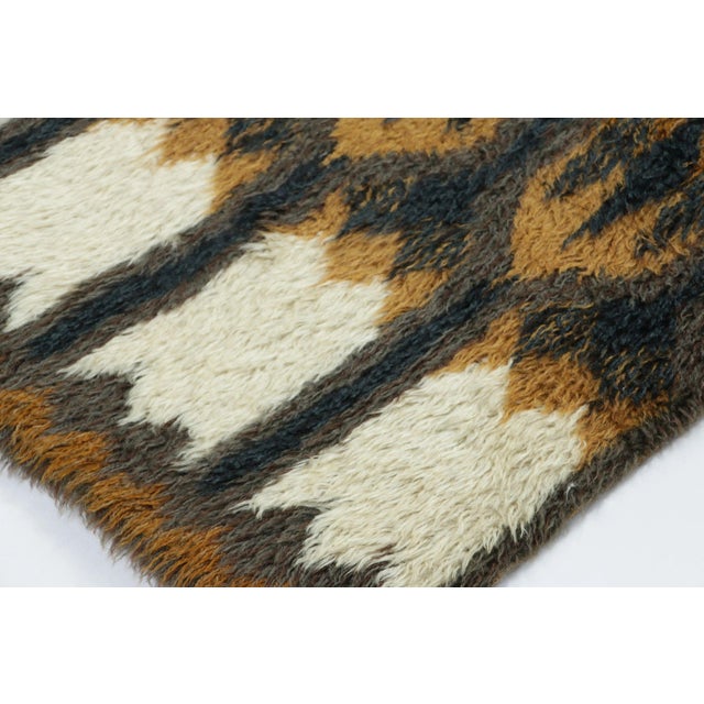 1960s Vintage Swedish Rya Rug With Gray, Brown & White Geometric Pattern- Rug & Kilim For Sale - Image 5 of 7