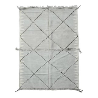 Moroccan Gray Kilim Rug - 9.4 X 6.3 Ft For Sale