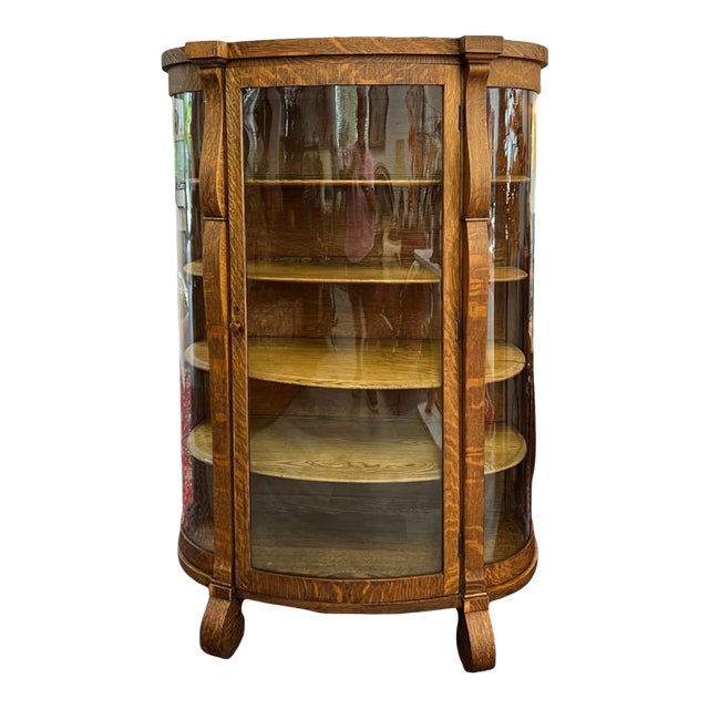 Antique American Tiger Oak Bowfront Curio Cabinet With Bent Glass, C. 1900 For Sale