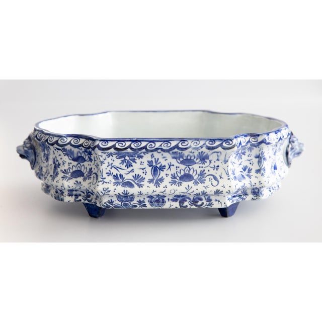 Farmhouse 19th Century French Faience Creil Et Montereau Lion Jardiniere Cachepot Centerpiece For Sale - Image 3 of 13