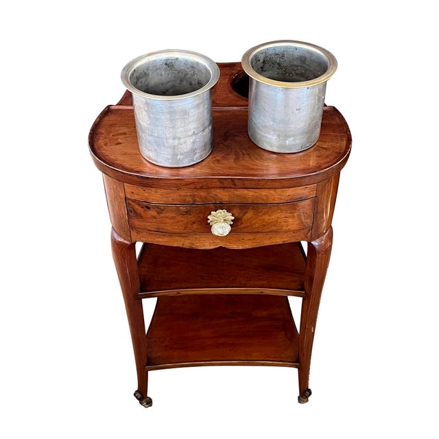 19th Century A Louis XVI Mahogany Rafraichissoir in the Manner of Joseph Gengenbach Canabas For Sale - Image 5 of 8